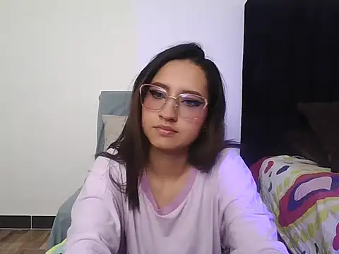 JustVeroo online show from July 24, 3:37 am