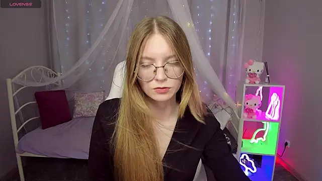 MaryVance online show from July 10, 11:21 am