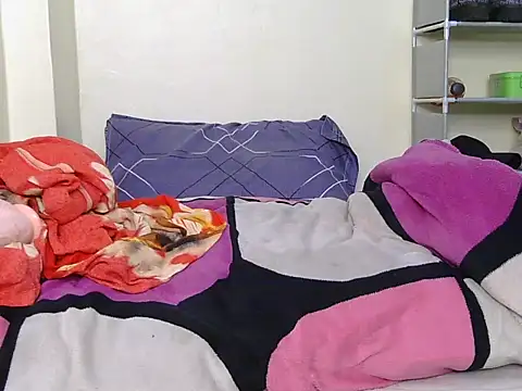 kiss22lover online show from August 4, 4:46 pm