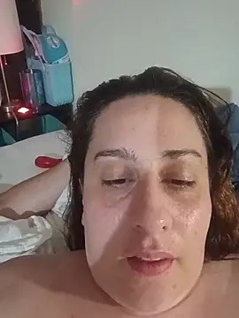 Mannibee online show from July 4, 11:33 pm