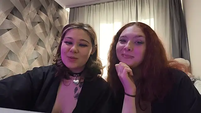 LunarCouple  online show from July 12, 12:28 pm