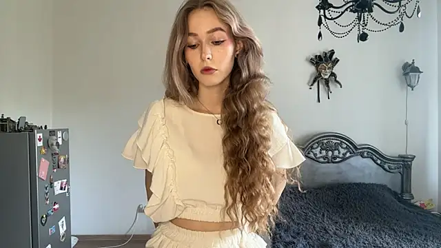 ShyandSkinnyAlice online show from July 28, 12:48 pm