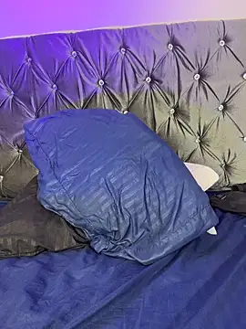 Aliceroys   online show from July 22, 8:54 pm