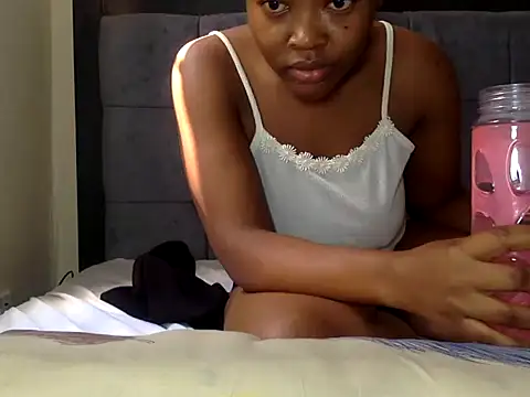 cocoluvx 1 online show from July 28, 11:28 am