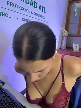 KateRousee online show from July 26, 11:40 am