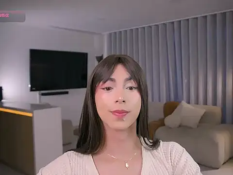 nobodyisperfect   online show from August 3, 11:21 pm