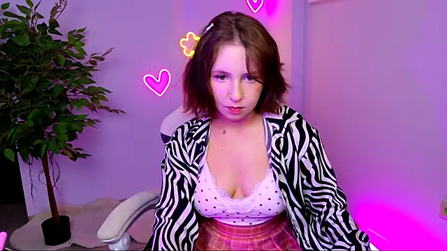 NellyDrew online show from July 29, 9:53 am