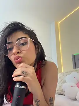 LunaBloon online show from July 29, 8:31 pm