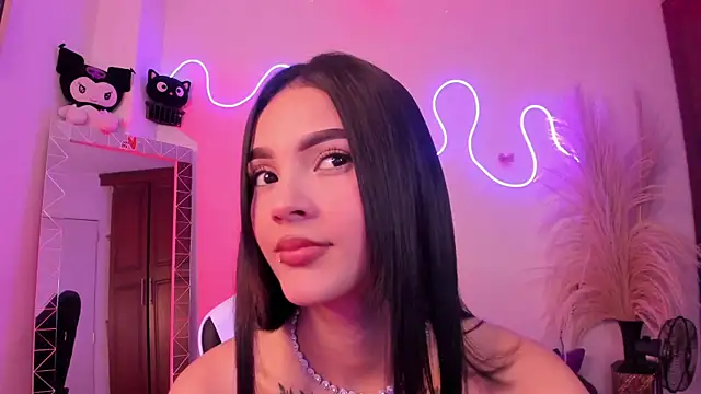 CarolineEvanss 11 online show from July 23, 1:58 am