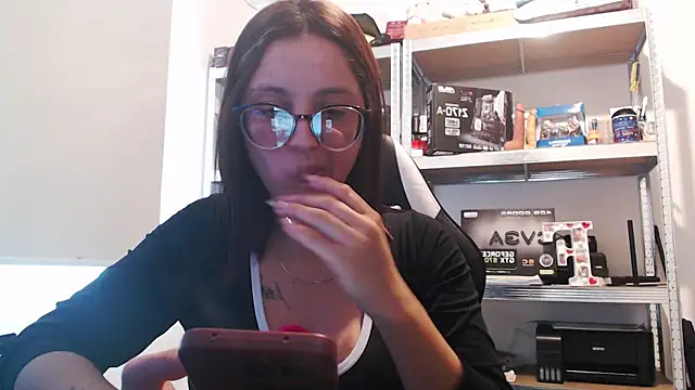 Luna sweetie  online show from July 15, 8:13 pm