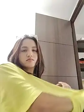 Luna sweetie  online show from July 26, 1:52 pm