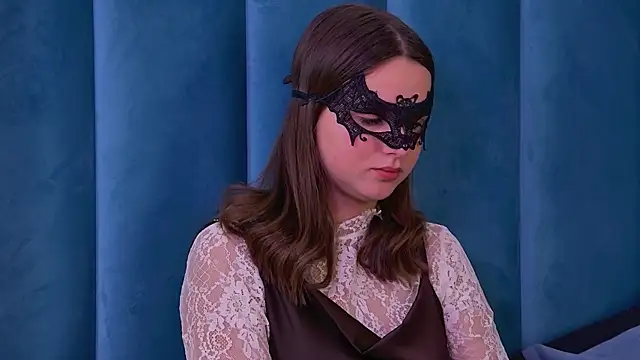 JulietteHembers online show from July 17, 11:03 am