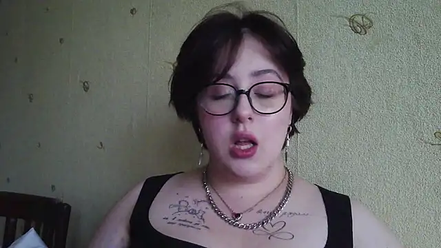 NessaLiberta online show from July 9, 1:13 pm