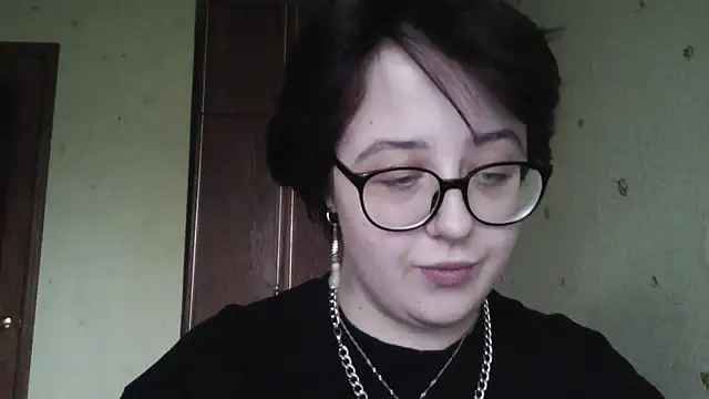 NessaLiberta online show from July 10, 1:44 pm