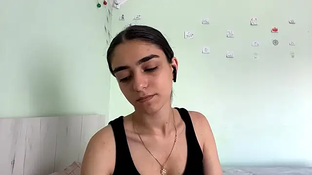 Annthebest online show from July 9, 7:44 am