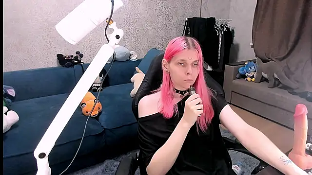 LunaPink69 online show from July 24, 1:14 am