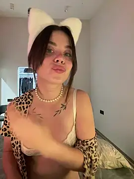 19 PetiteEilish 97 online show from July 18, 6:54 pm