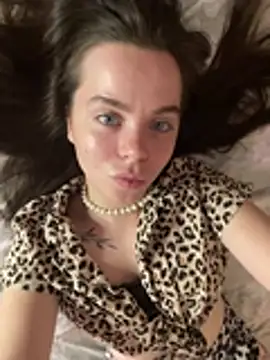 19 PetiteEilish 97 online show from July 14, 9:19 pm