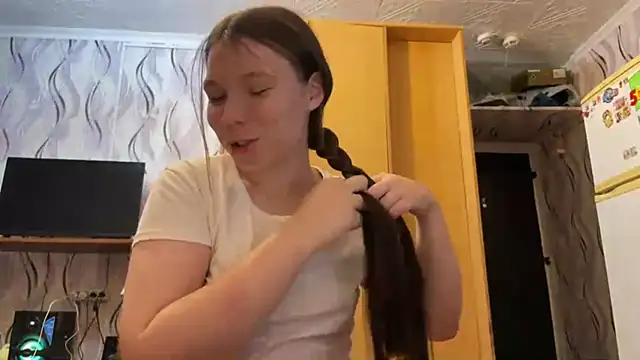 SallyFacing online show from July 28, 4:39 pm