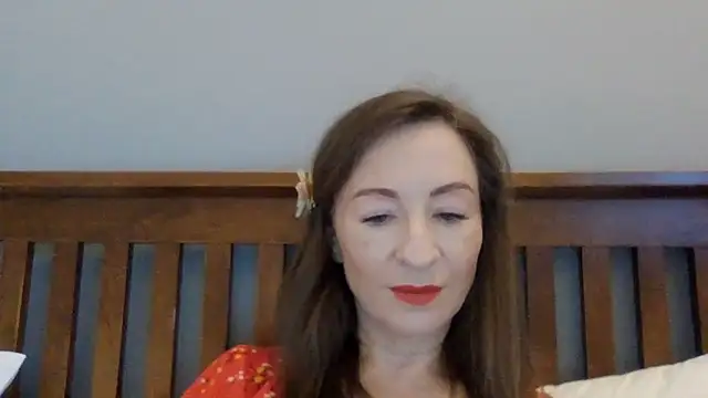 Sweet Poeme online show from July 19, 8:49 am