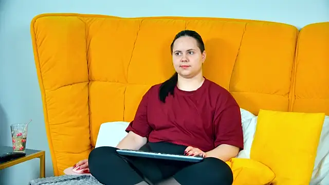 DaisyHarts online show from July 28, 6:20 pm