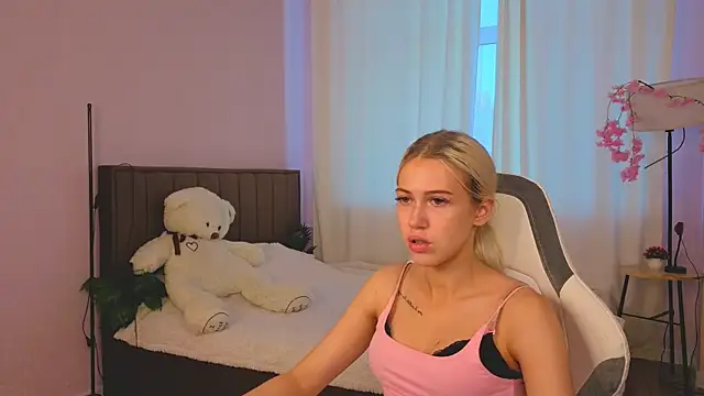 ChloexBarbie online show from July 15, 1:43 am