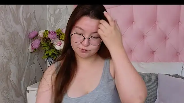 SophiaaBelle online show from July 29, 5:51 am