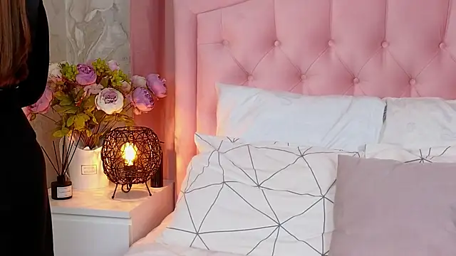 SophiaaBelle online show from July 17, 10:52 am
