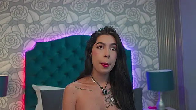 RoxyReinn online show from July 14, 7:51 pm