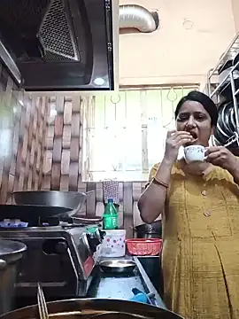 dmanasi0123 online show from July 16, 6:07 am