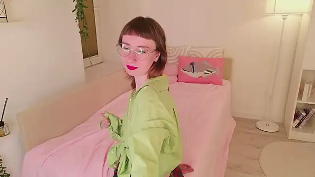 Naomi Evermore online show from July 19, 9:00 am