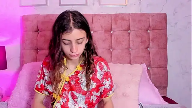Katalina Laurent online show from July 19, 12:18 pm
