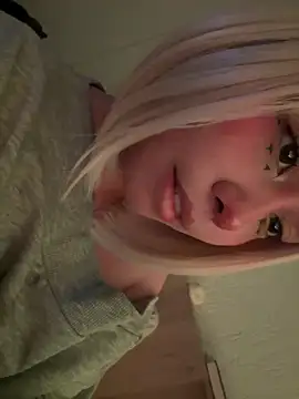 Daddys Blowjob Princess online show from July 27, 9:17 am