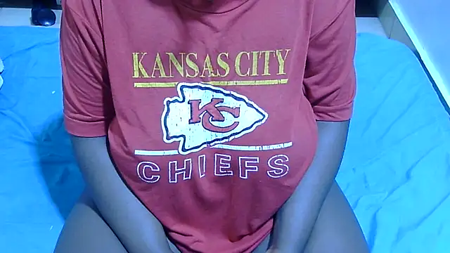 RawHoneyXO  online show from July 14, 7:35 am