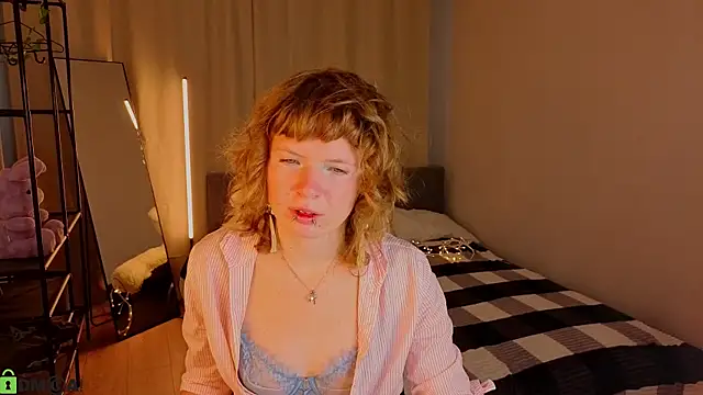 VioletDesiree online show from July 25, 1:12 am