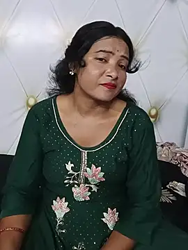 queen 1211 online show from July 28, 1:32 pm