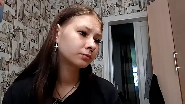Just  Darling online show from July 17, 2:32 pm