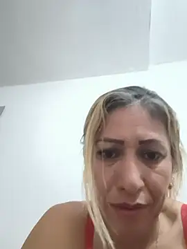 cielo-rojo online show from July 14, 4:22 pm