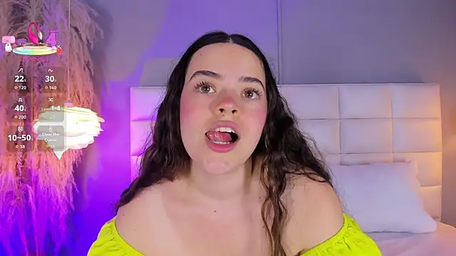Alicee ross online show from July 22, 3:40 am