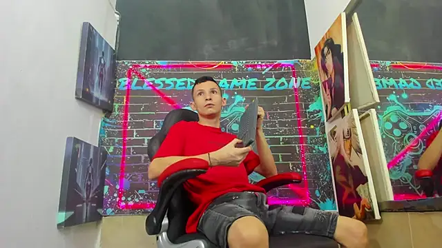  online show from July 29, 8:42 pm