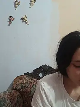nereaten1  online show from July 28, 9:58 pm