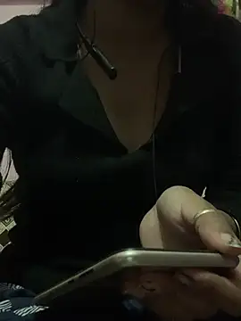Monika sharma001 online show from July 24, 3:32 pm