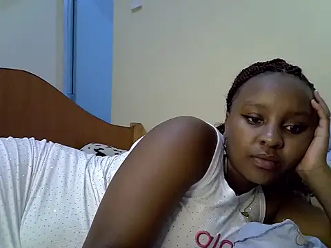 SweetMelodyy1 online show from July 26, 2:47 pm