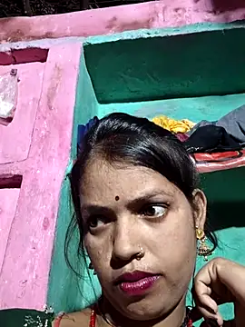 Cut uma825 online show from July 27, 4:15 pm