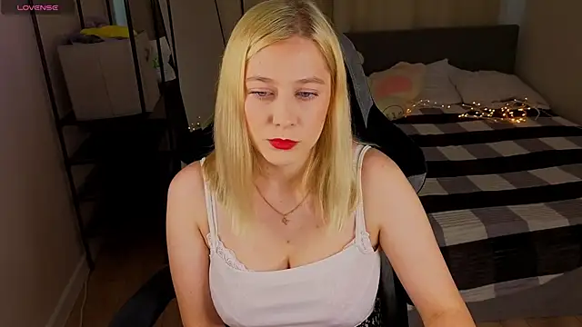 AmeliaxCandy online show from July 27, 10:12 am