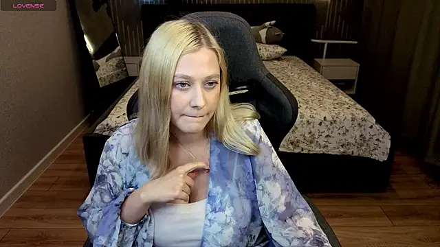 AmeliaxCandy online show from July 28, 12:48 pm