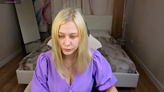 AmeliaxCandy online show from July 29, 8:47 am
