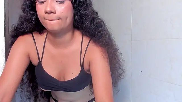 Emma ster online show from July 28, 2:13 pm