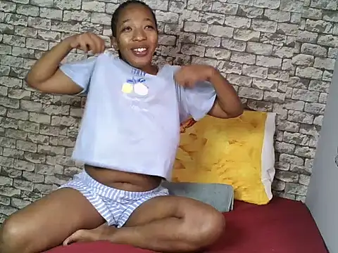 Creamcookie online show from July 13, 9:32 am