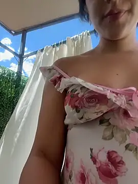 LiliSakuraXXX online show from July 25, 6:37 pm